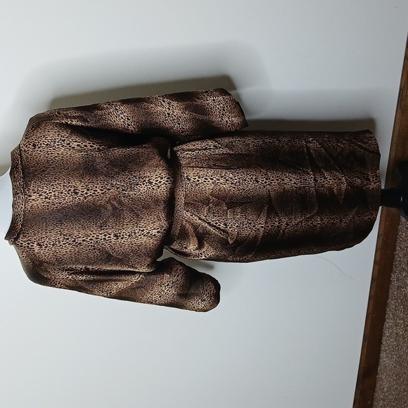 Womens leopard print bath robe - Picture 6 of 14